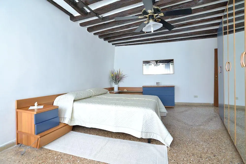Optyflat Hotel Venice 0*,