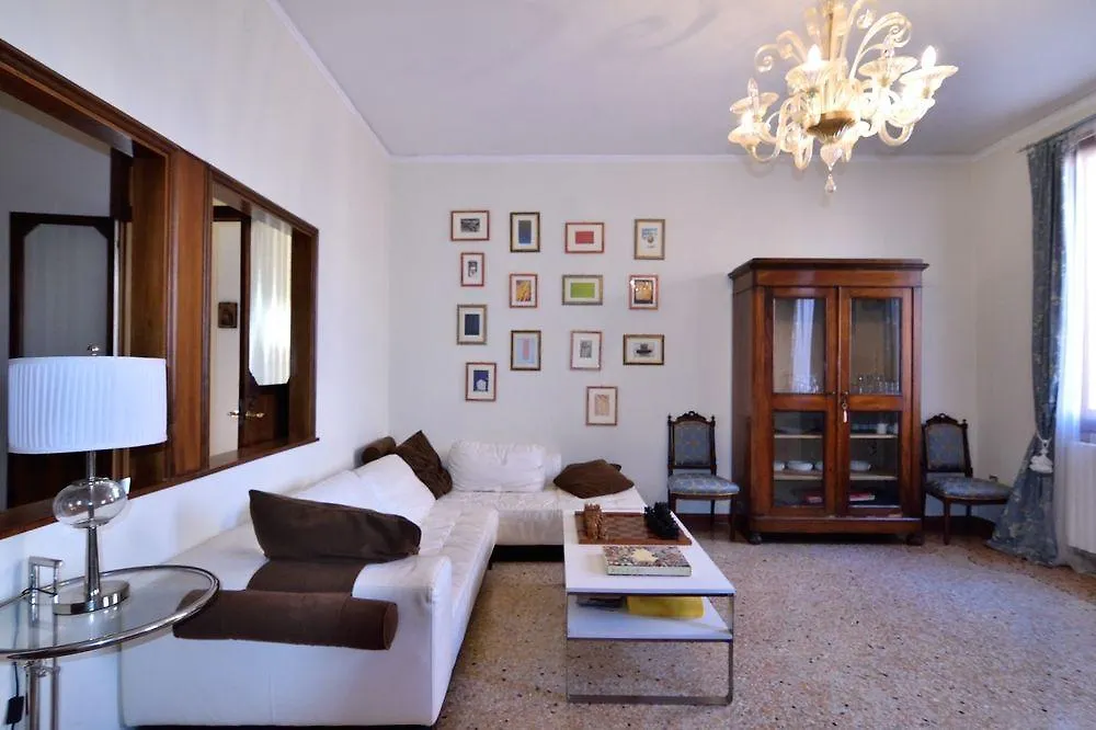 Optyflat Hotel Venice 0*,