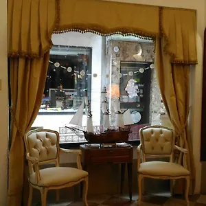 Casa Peron Hotel
